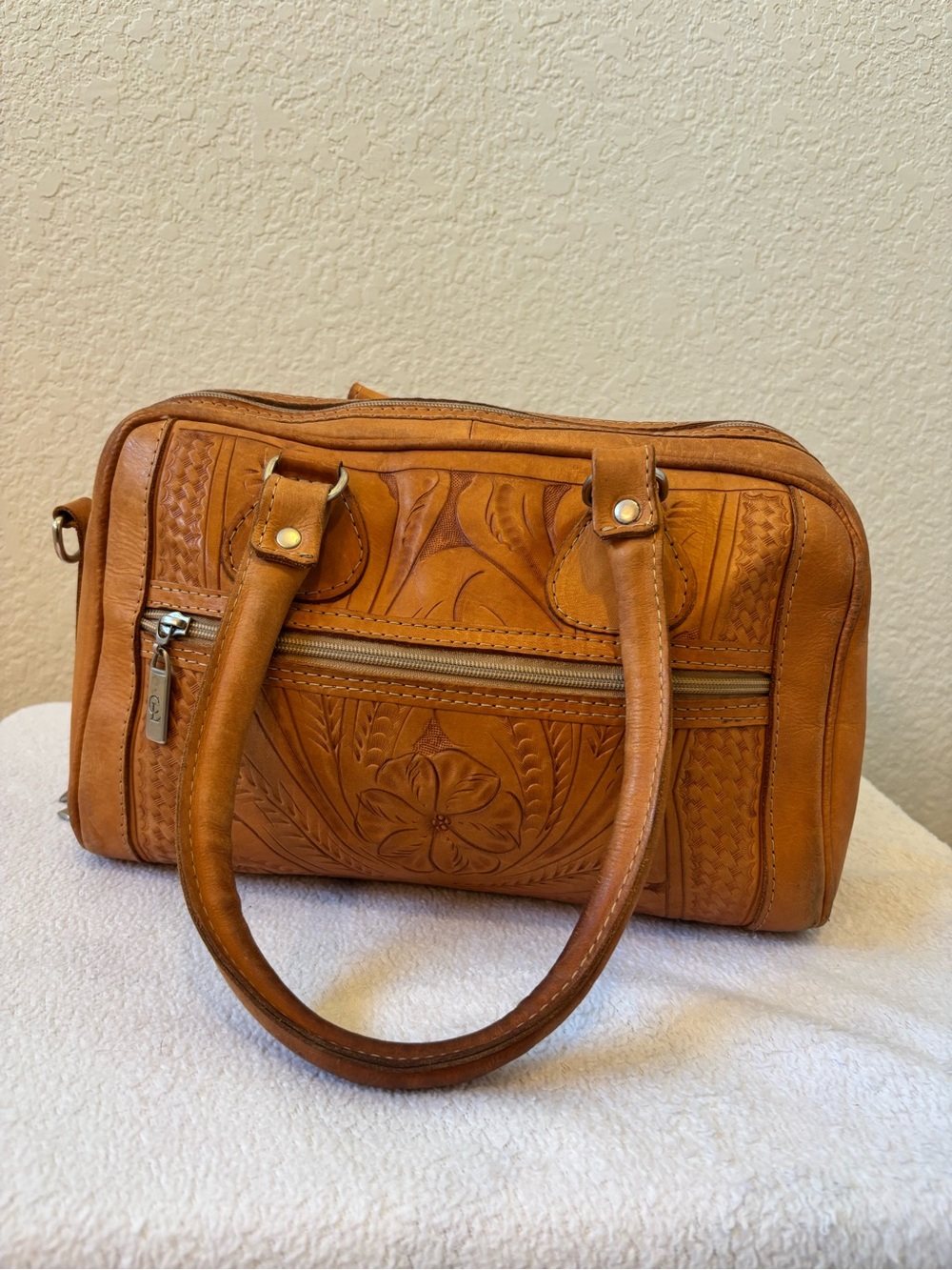Vintage Tan Tooled Leather Western Purse handbag flower design